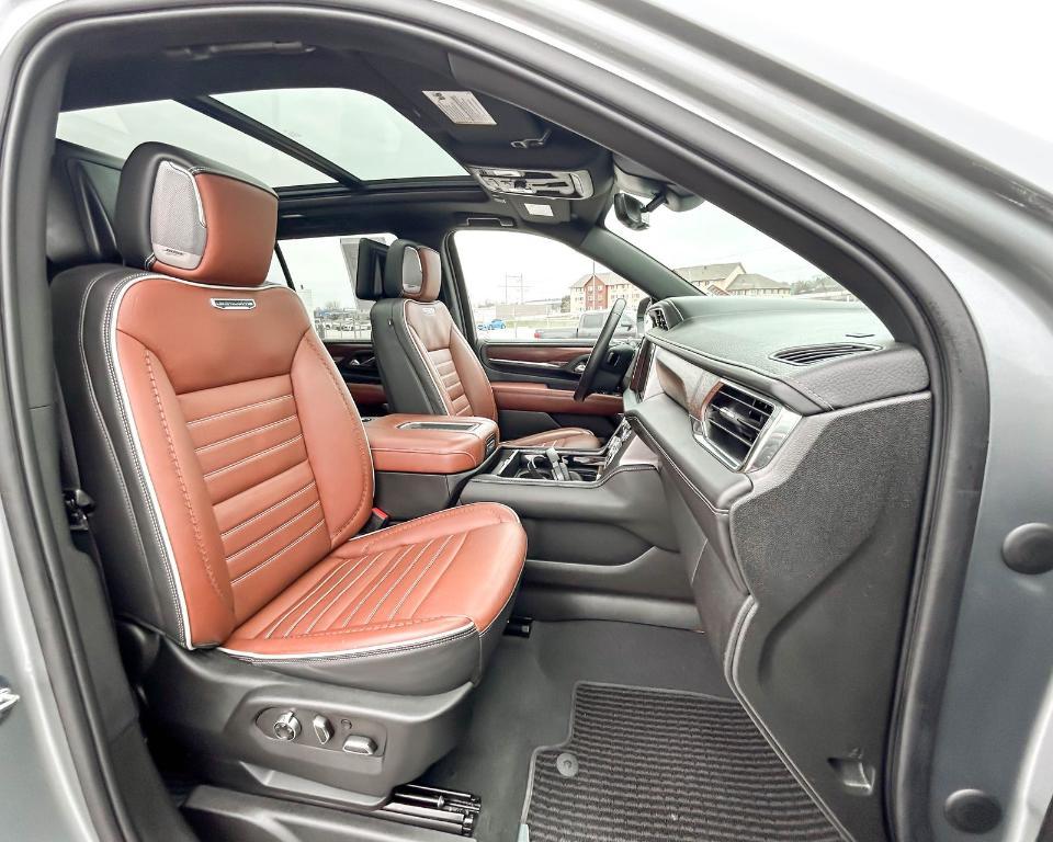 used 2023 GMC Yukon car, priced at $75,220