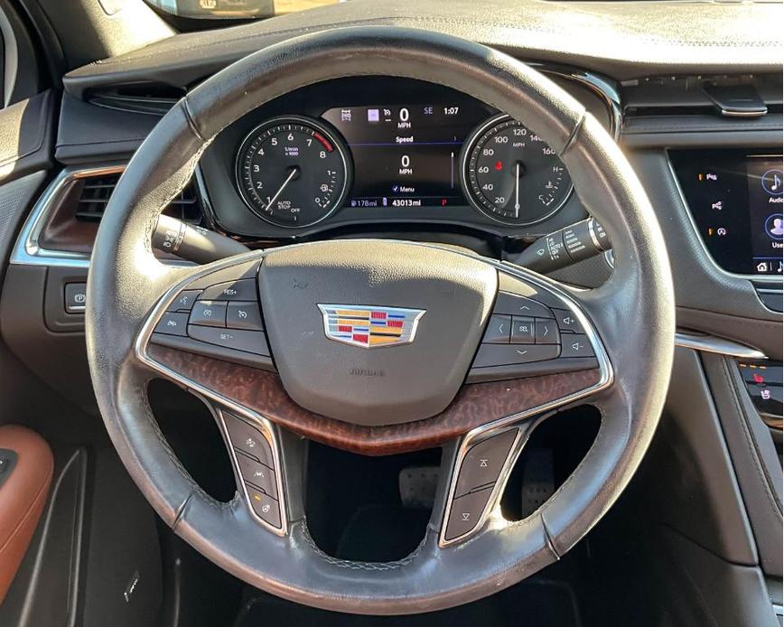 used 2020 Cadillac XT5 car, priced at $29,334