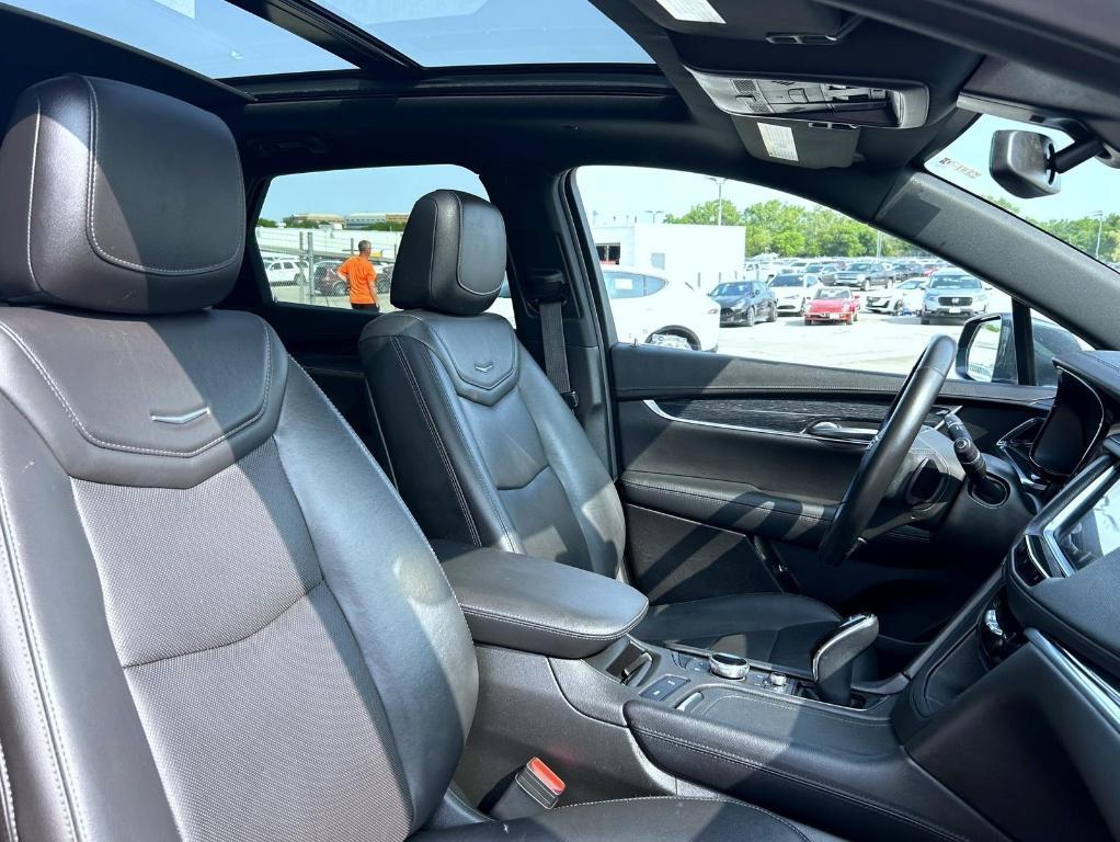 used 2020 Cadillac XT5 car, priced at $21,110