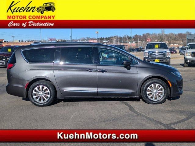 used 2018 Chrysler Pacifica car, priced at $12,490