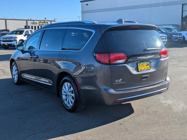 used 2018 Chrysler Pacifica car, priced at $12,490