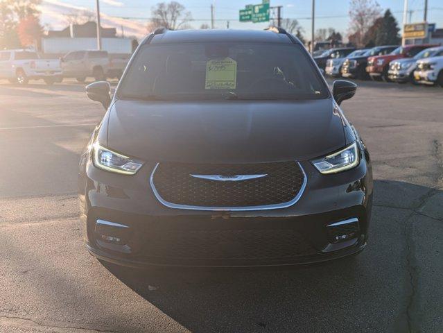 used 2022 Chrysler Pacifica car, priced at $17,495