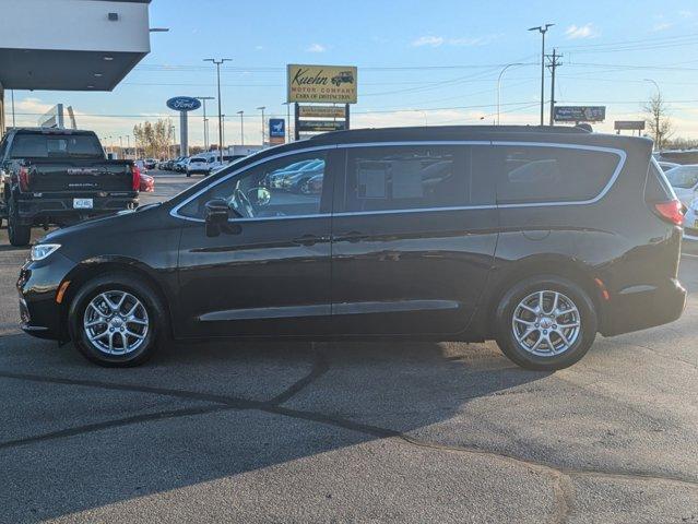 used 2022 Chrysler Pacifica car, priced at $17,495