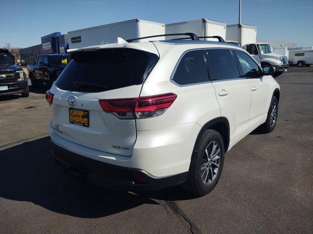 used 2018 Toyota Highlander car, priced at $26,495