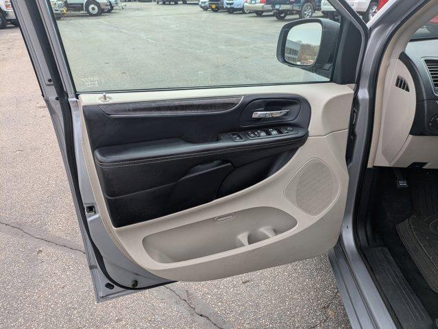 used 2014 Chrysler Town & Country car, priced at $7,995