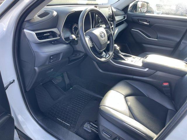 used 2021 Toyota Highlander car, priced at $35,987