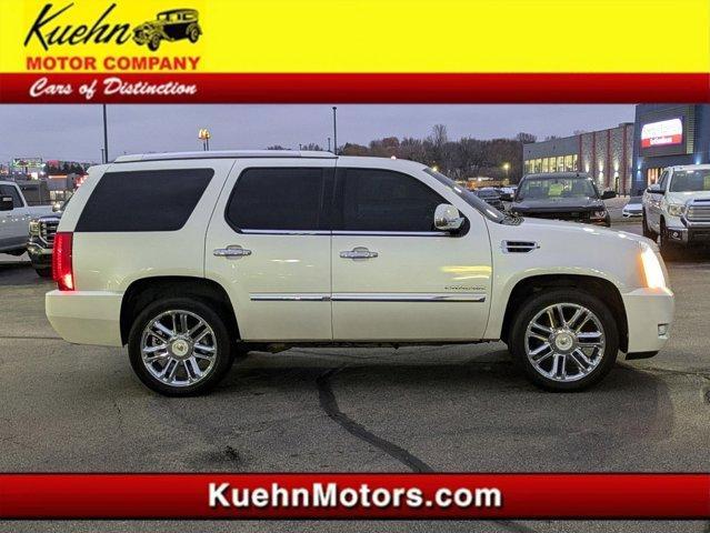 used 2013 Cadillac Escalade car, priced at $19,900