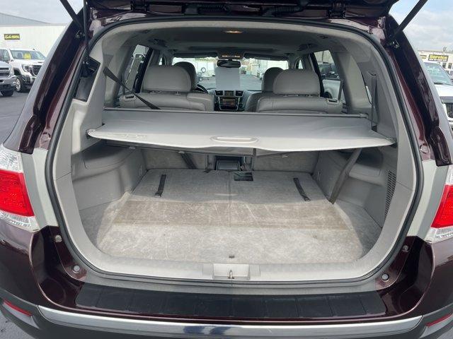 used 2013 Toyota Highlander car, priced at $11,997