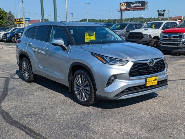 used 2020 Toyota Highlander car, priced at $42,900