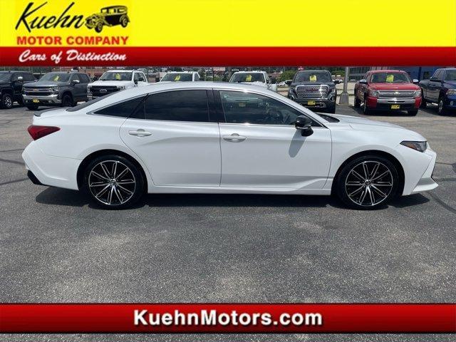 used 2019 Toyota Avalon car, priced at $26,900