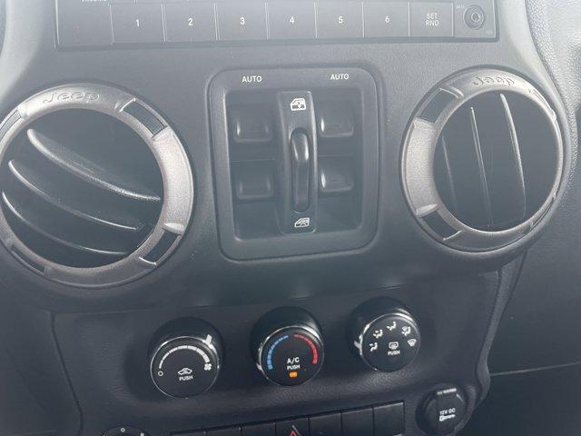 used 2015 Jeep Wrangler Unlimited car, priced at $21,900