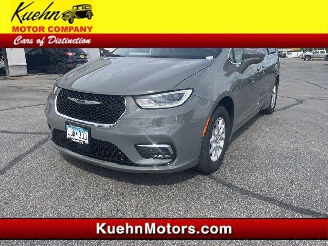 used 2022 Chrysler Pacifica car, priced at $29,995