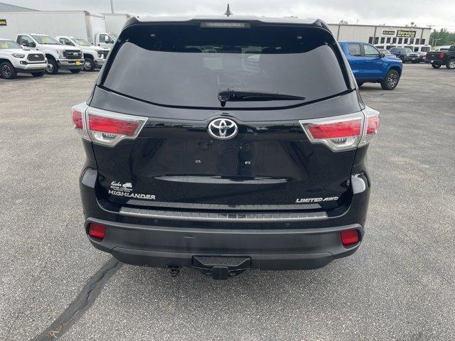 used 2015 Toyota Highlander car, priced at $18,495