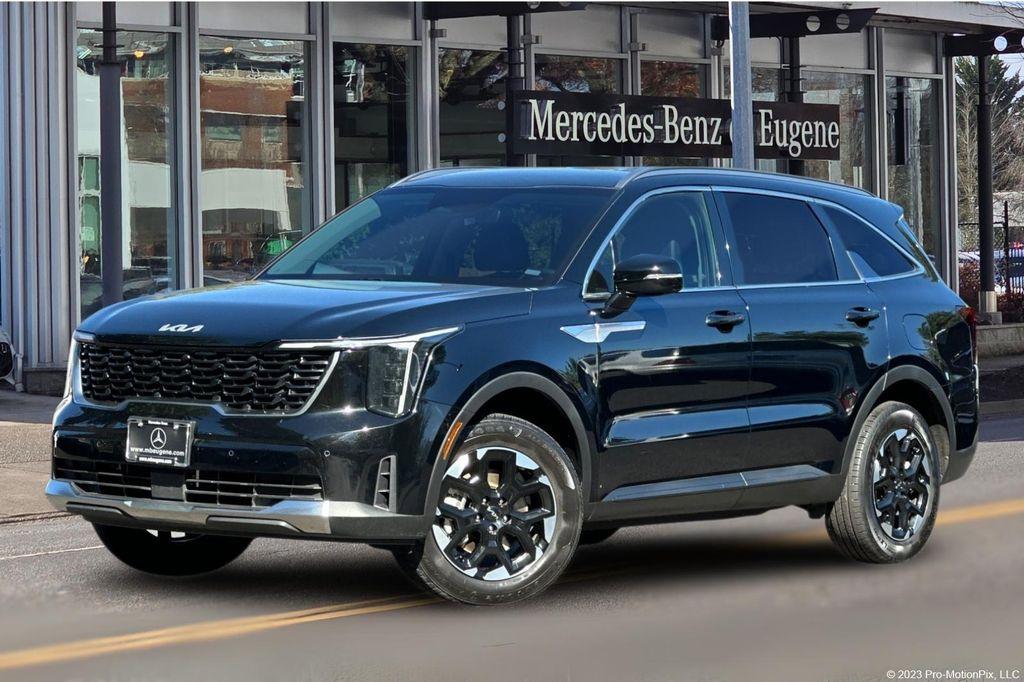 used 2024 Kia Sorento car, priced at $26,000