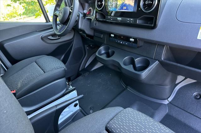 new 2025 Mercedes-Benz Sprinter 2500 car, priced at $72,777