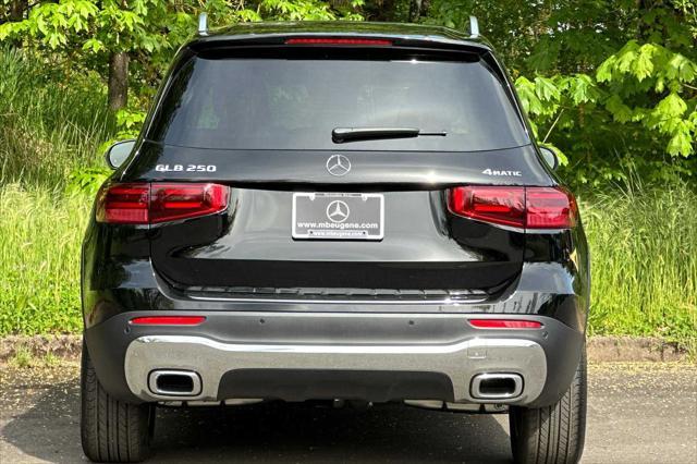 new 2024 Mercedes-Benz GLB 250 car, priced at $49,720