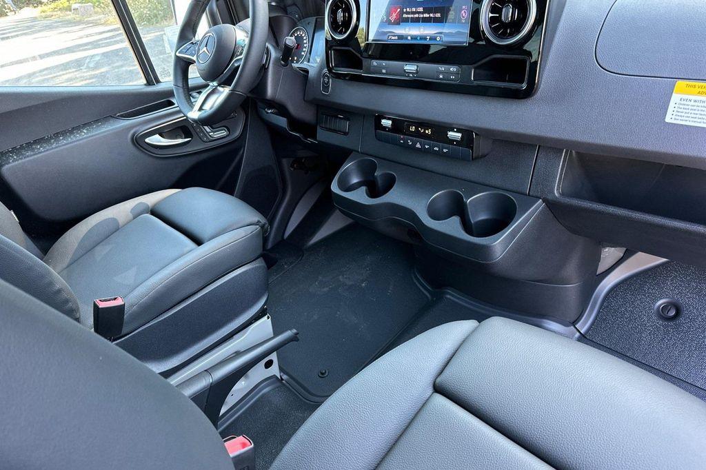 new 2025 Mercedes-Benz Sprinter 2500 car, priced at $77,038