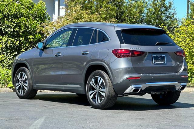 new 2024 Mercedes-Benz GLA 250 car, priced at $47,445