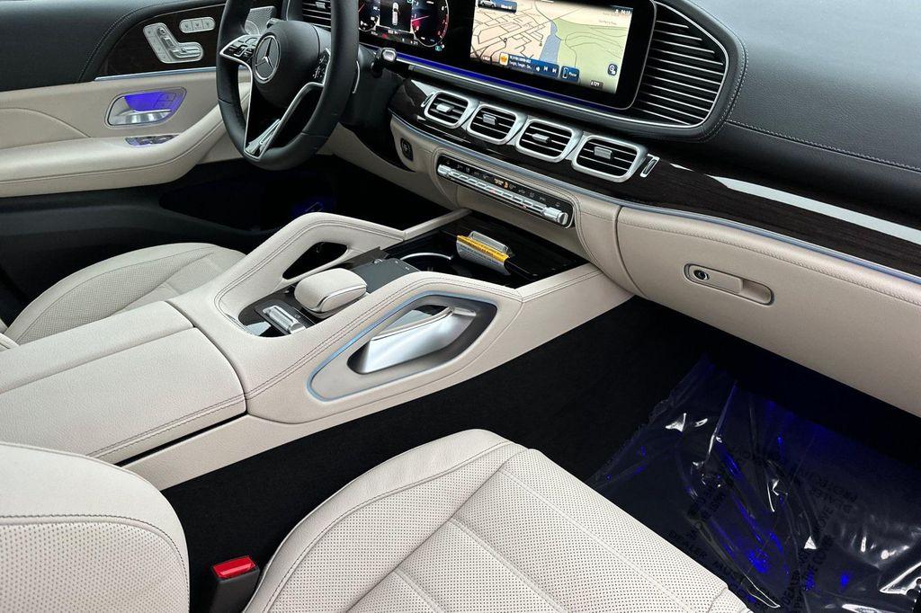 new 2025 Mercedes-Benz GLE 580 car, priced at $100,150