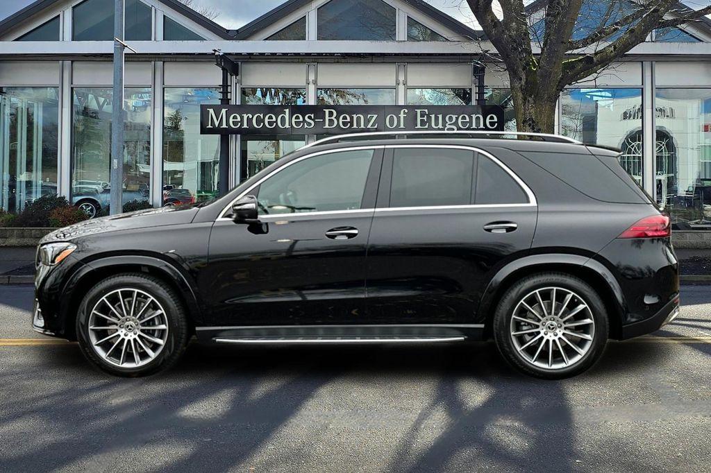 new 2025 Mercedes-Benz GLE 580 car, priced at $100,150