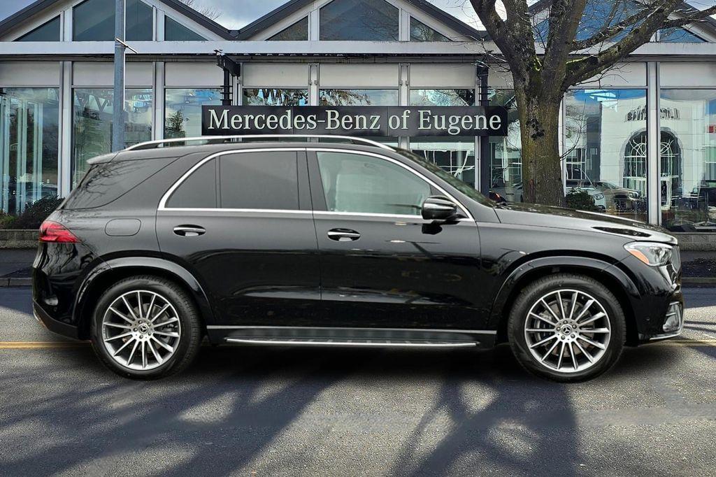 new 2025 Mercedes-Benz GLE 580 car, priced at $100,150
