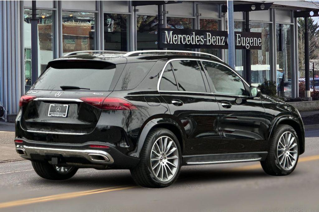 new 2025 Mercedes-Benz GLE 580 car, priced at $100,150