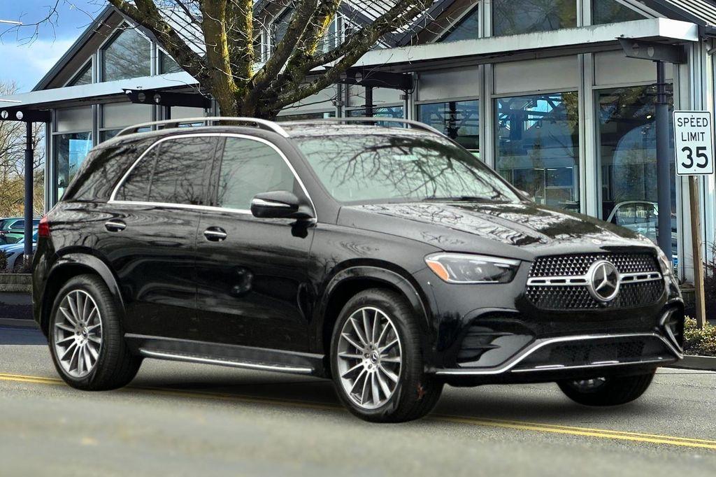 new 2025 Mercedes-Benz GLE 580 car, priced at $100,150