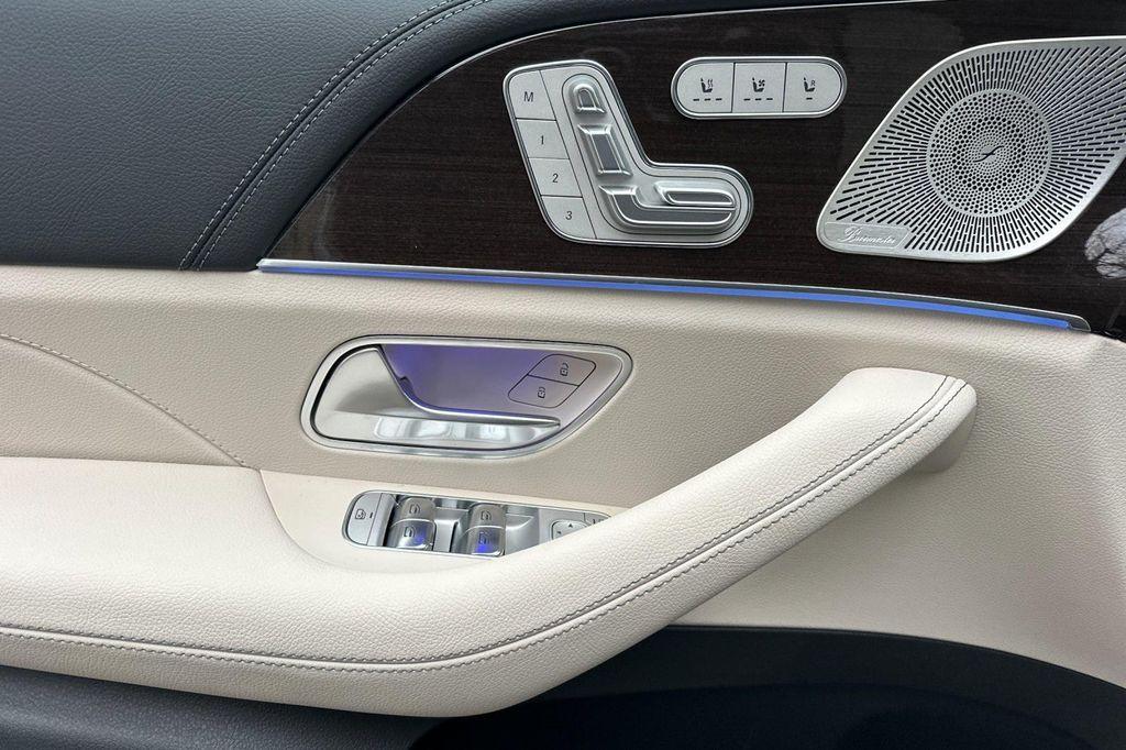 new 2025 Mercedes-Benz GLE 580 car, priced at $100,150