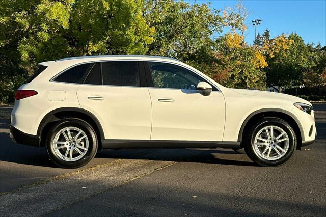 new 2025 Mercedes-Benz GLC 300 car, priced at $54,700