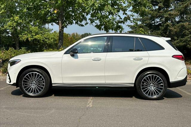 new 2024 Mercedes-Benz GLC 300 car