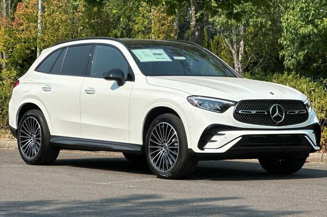 new 2024 Mercedes-Benz GLC 300 car