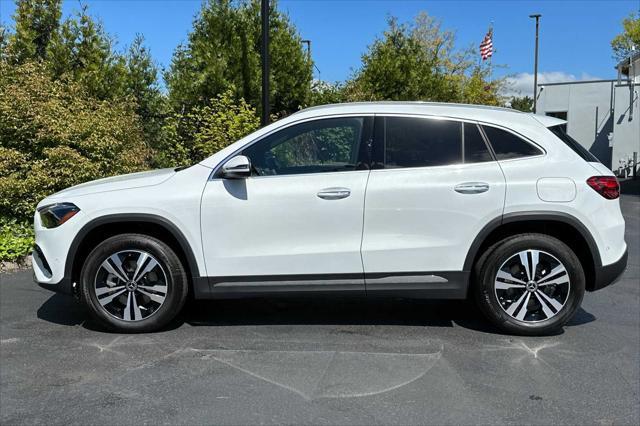 new 2024 Mercedes-Benz GLA 250 car, priced at $47,945