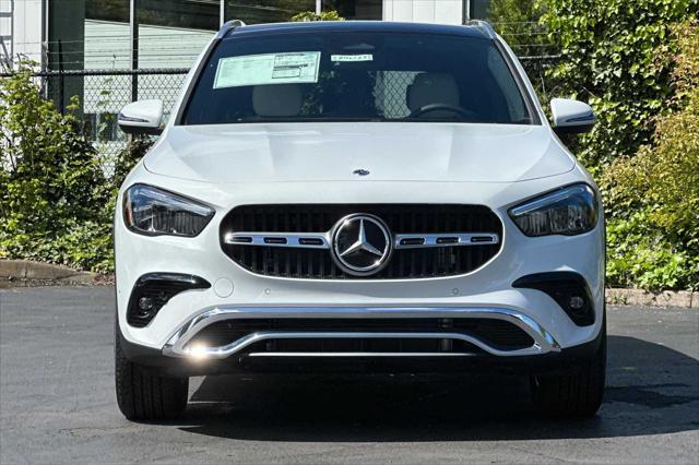 new 2024 Mercedes-Benz GLA 250 car, priced at $47,945