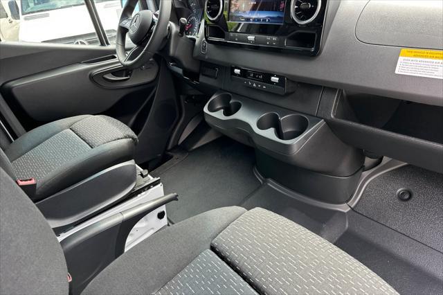 new 2025 Mercedes-Benz Sprinter 2500 car, priced at $59,870