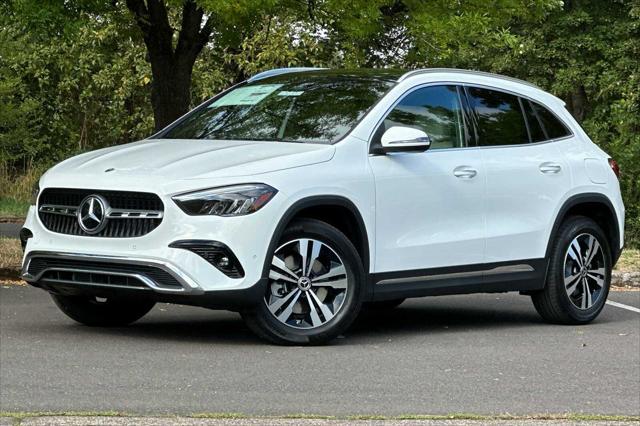 new 2025 Mercedes-Benz GLA 250 car, priced at $51,400