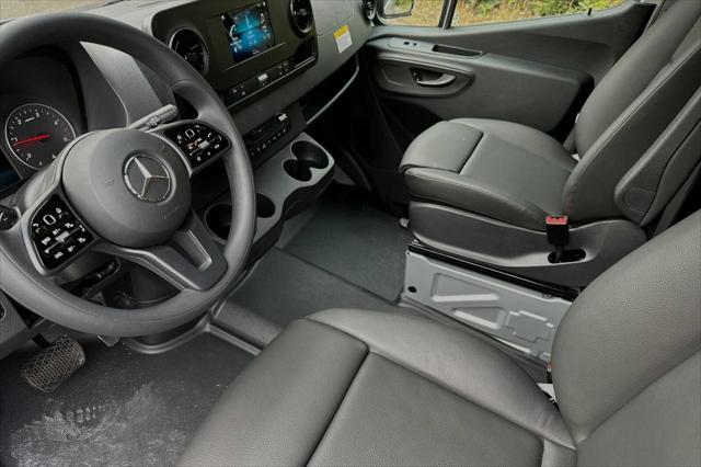 new 2024 Mercedes-Benz Sprinter 2500 car, priced at $73,075