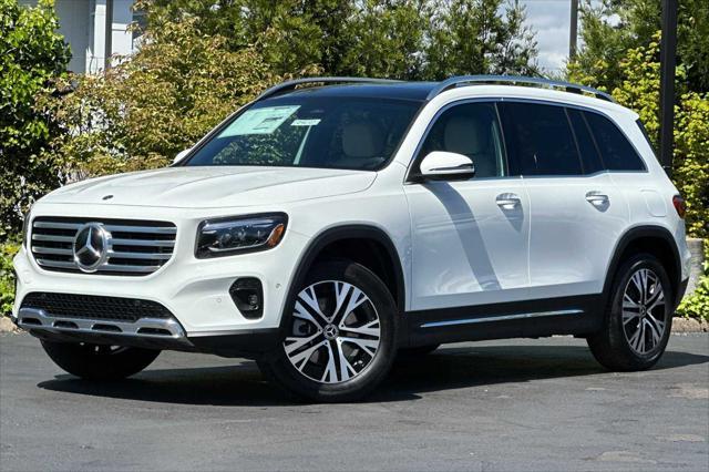 new 2024 Mercedes-Benz GLB 250 car, priced at $51,325