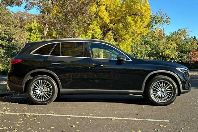 new 2025 Mercedes-Benz GLC 300 car, priced at $53,765