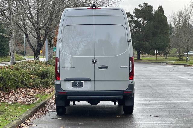 new 2024 Mercedes-Benz Sprinter 2500 car