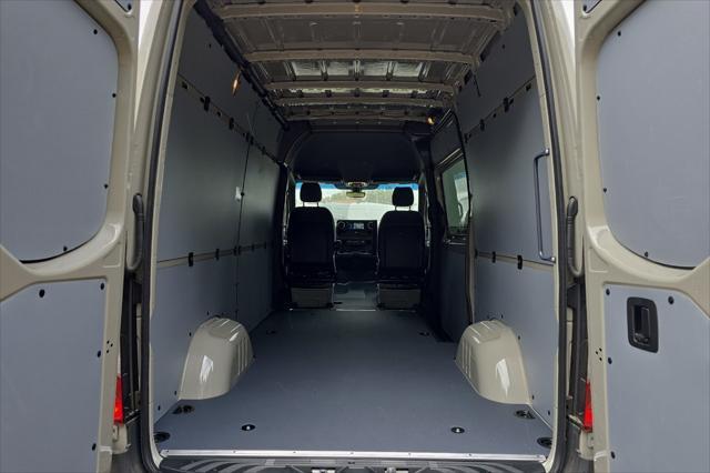new 2025 Mercedes-Benz Sprinter 2500 car, priced at $72,008