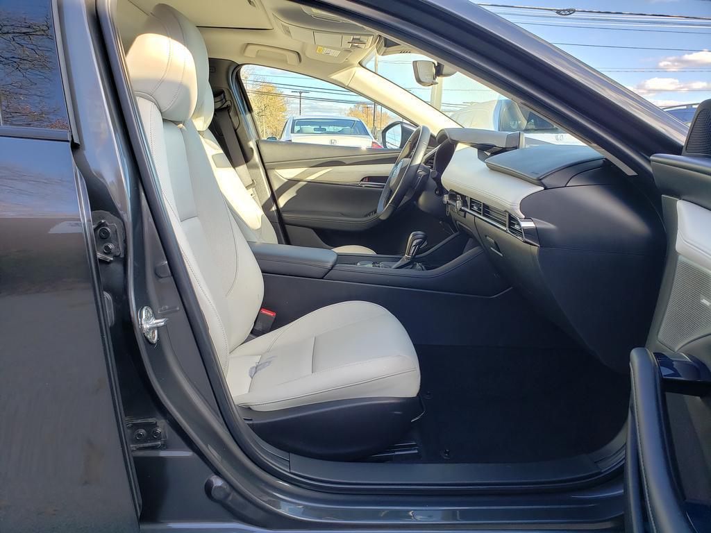 used 2022 Mazda Mazda3 car, priced at $20,891