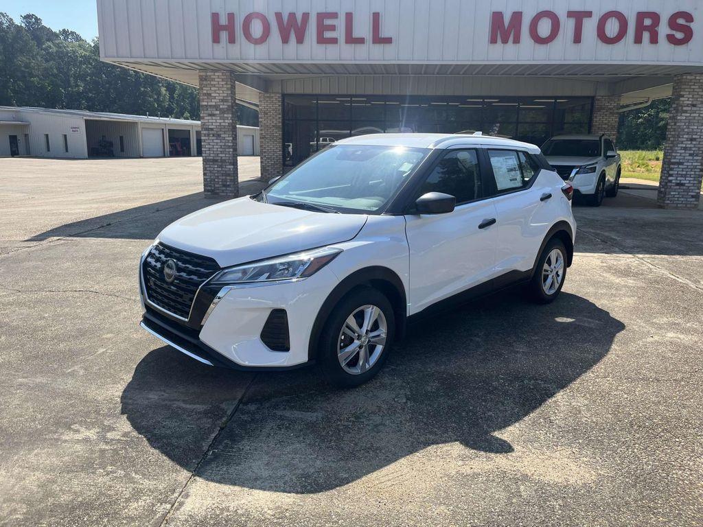 new 2025 Nissan Kicks car, priced at $23,850