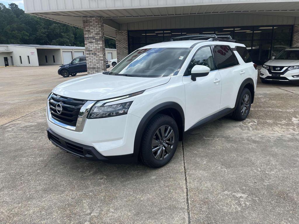 new 2025 Nissan Pathfinder car, priced at $39,075