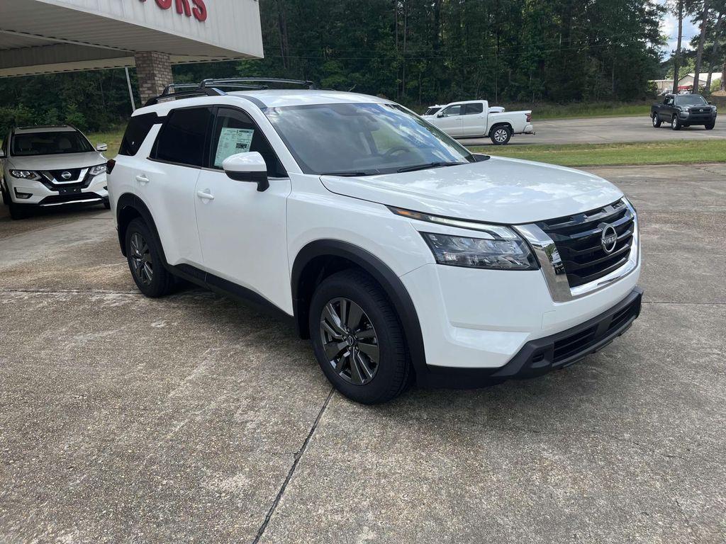 new 2025 Nissan Pathfinder car, priced at $39,075