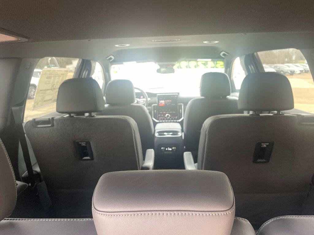 new 2024 GMC Acadia car, priced at $43,995