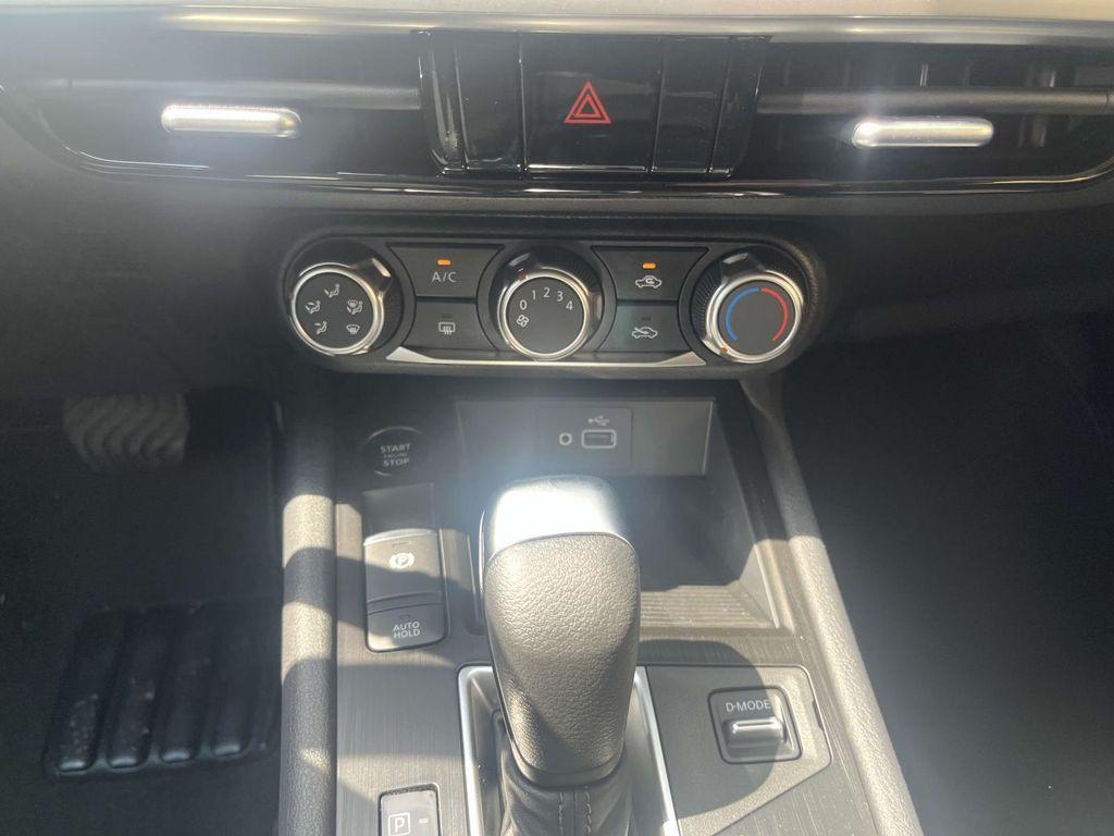 new 2025 Nissan Kicks car, priced at $23,840