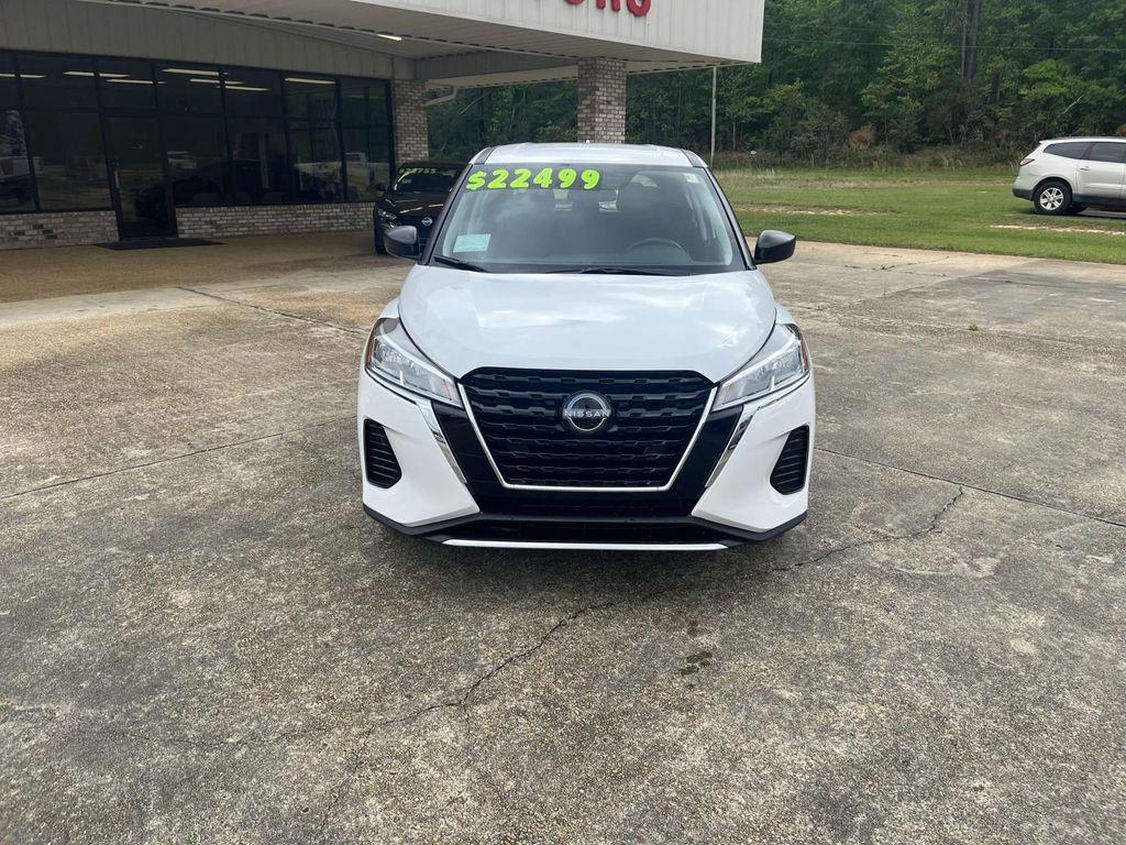 new 2025 Nissan Kicks car, priced at $23,749