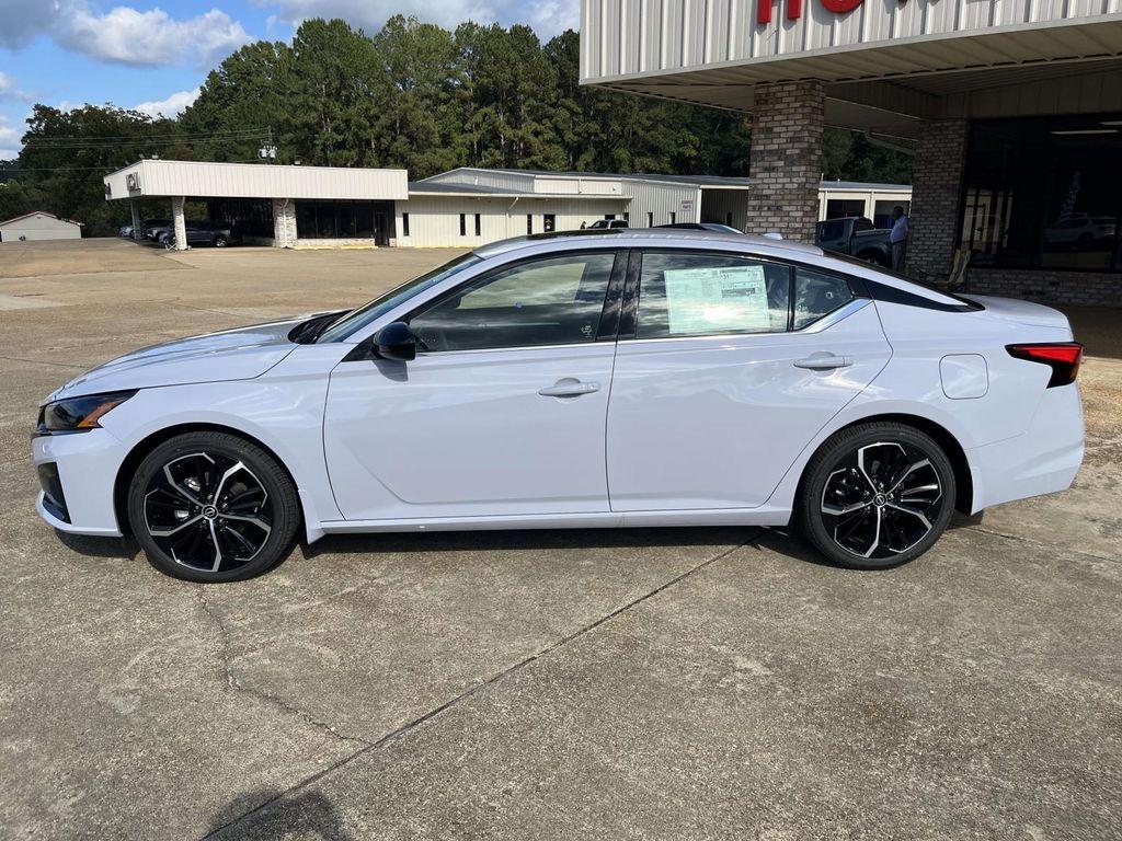 new 2025 Nissan Altima car, priced at $32,199