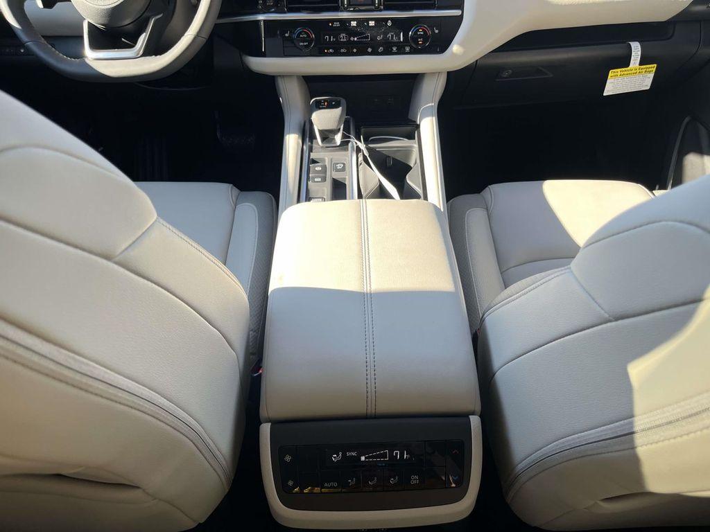 new 2025 Nissan Pathfinder car, priced at $43,090