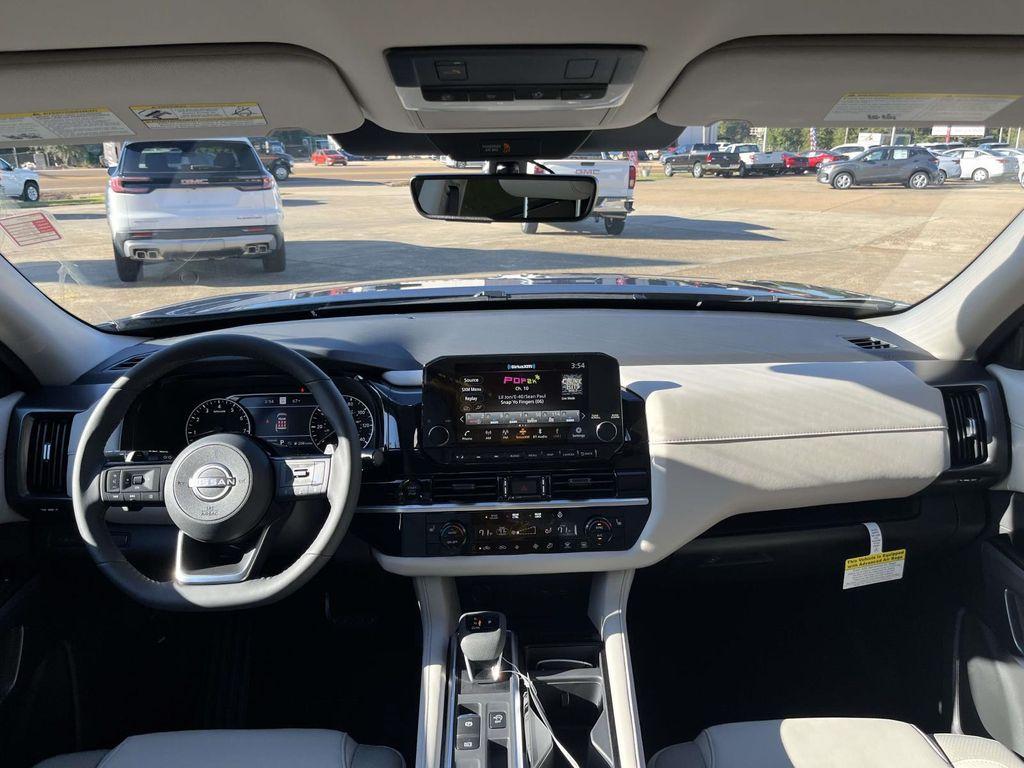 new 2025 Nissan Pathfinder car, priced at $43,090